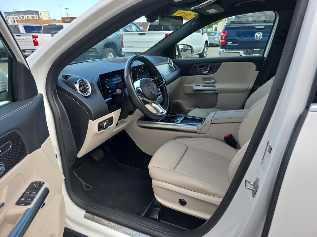 2025 Mercedes-Benz GLA-Class