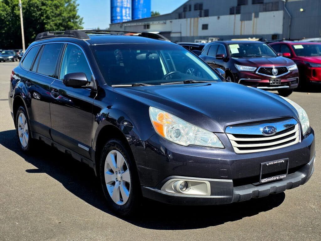 2011 SUBARU Outback