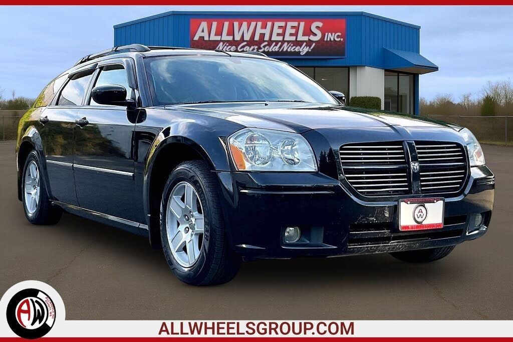 2005 DODGE Magnum
