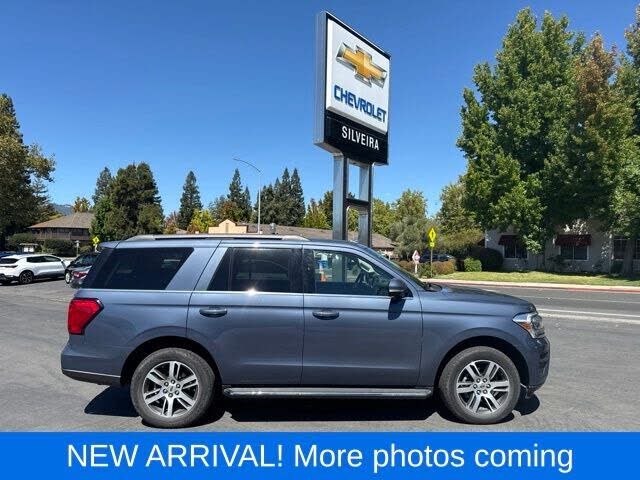 2022 FORD Expedition