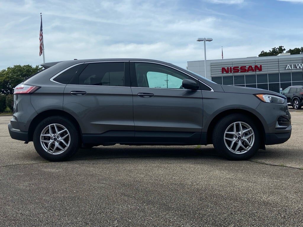 2024 FORD Edge