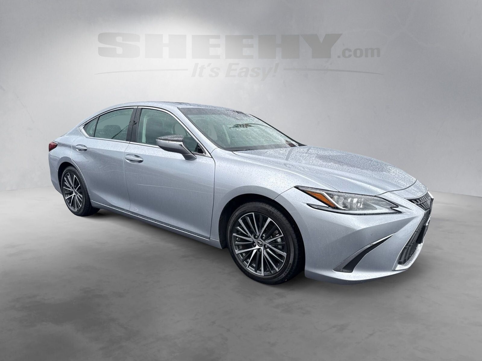 2025 LEXUS ES