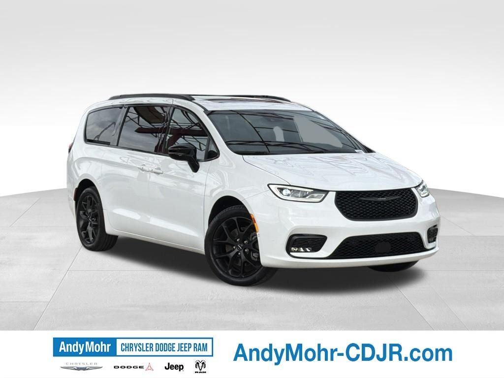 2024 CHRYSLER Pacifica