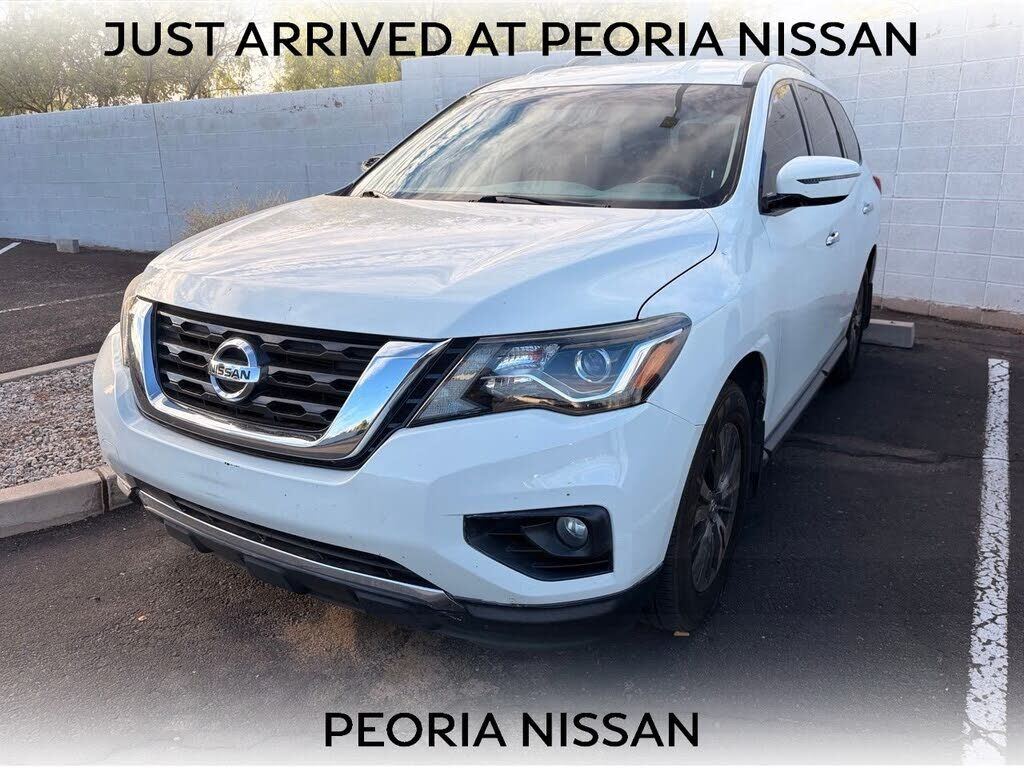 2017 NISSAN Pathfinder