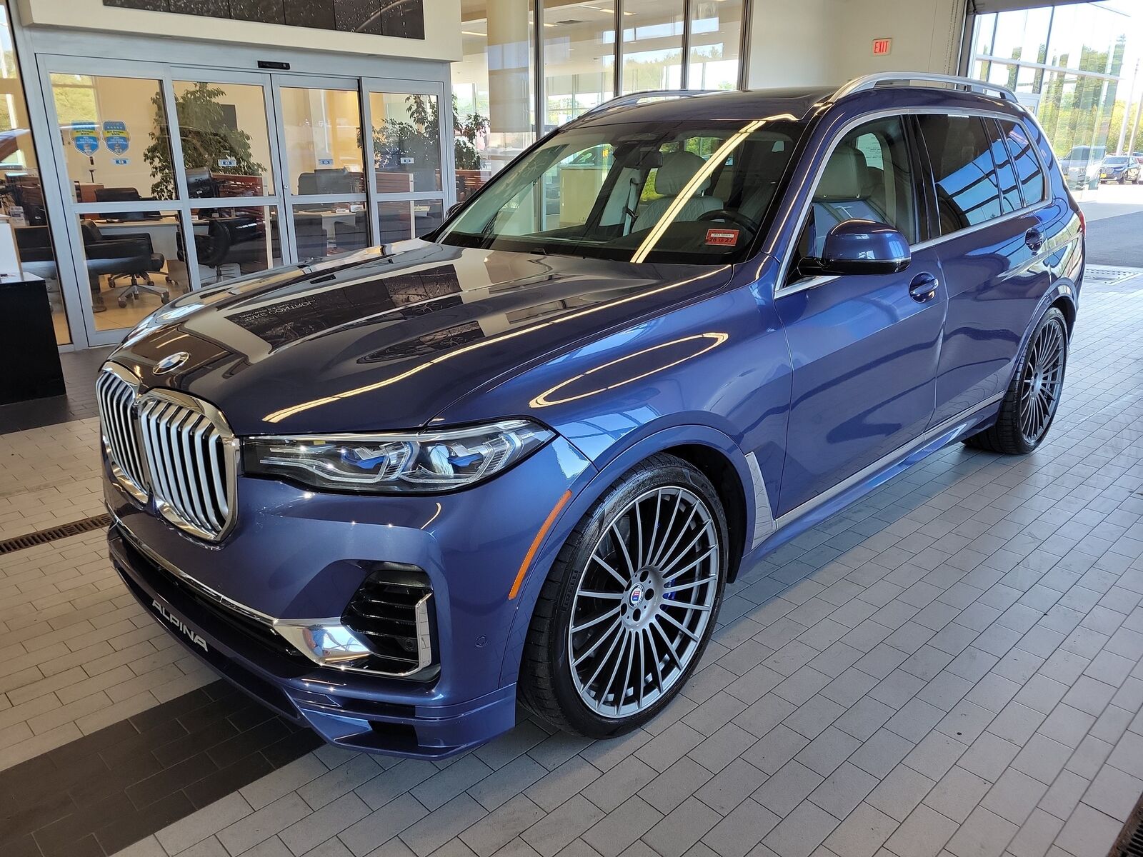 2021 BMW X7