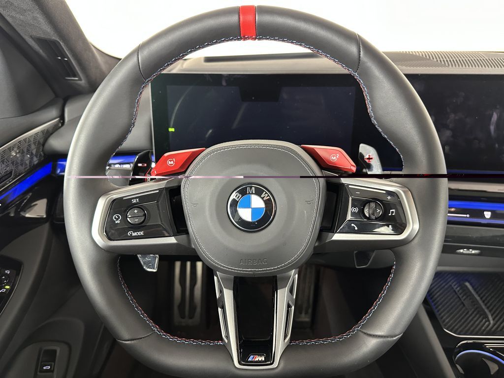 2025 BMW M5
