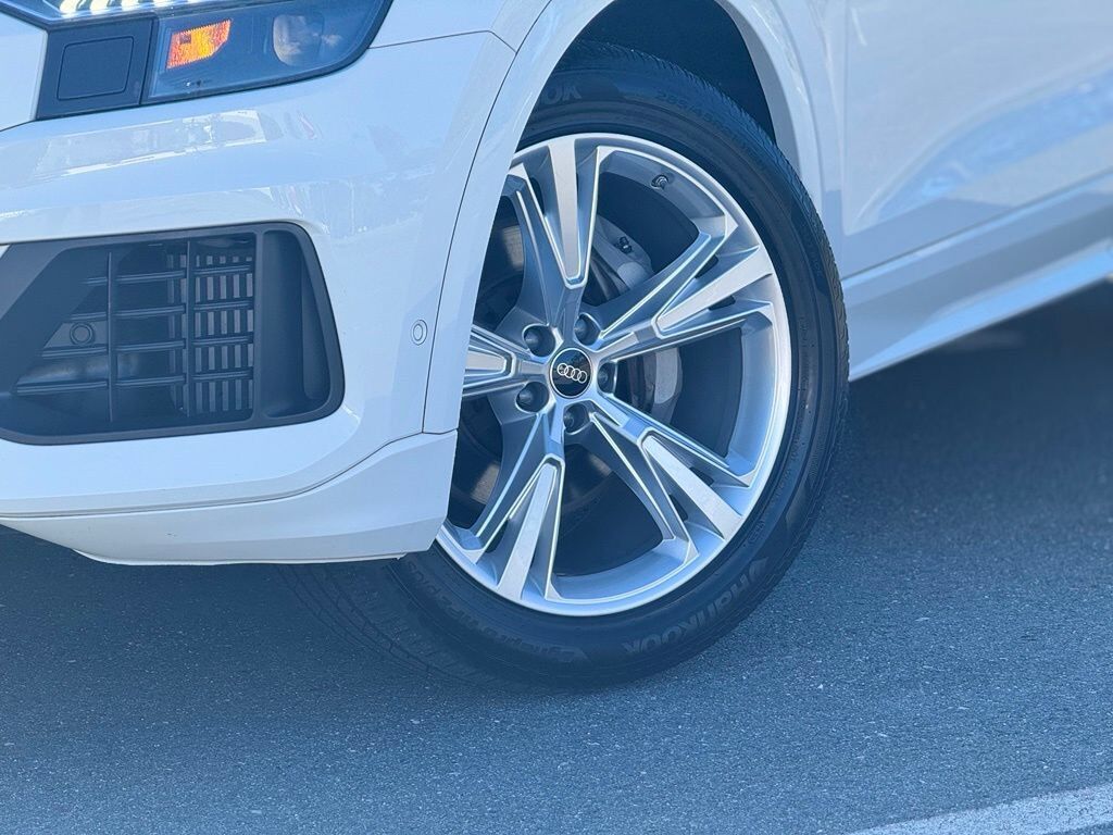 2023 Audi Q8