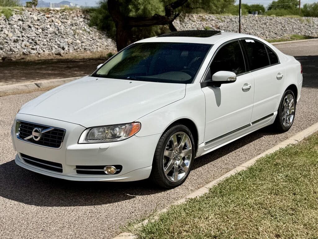2011 VOLVO S80
