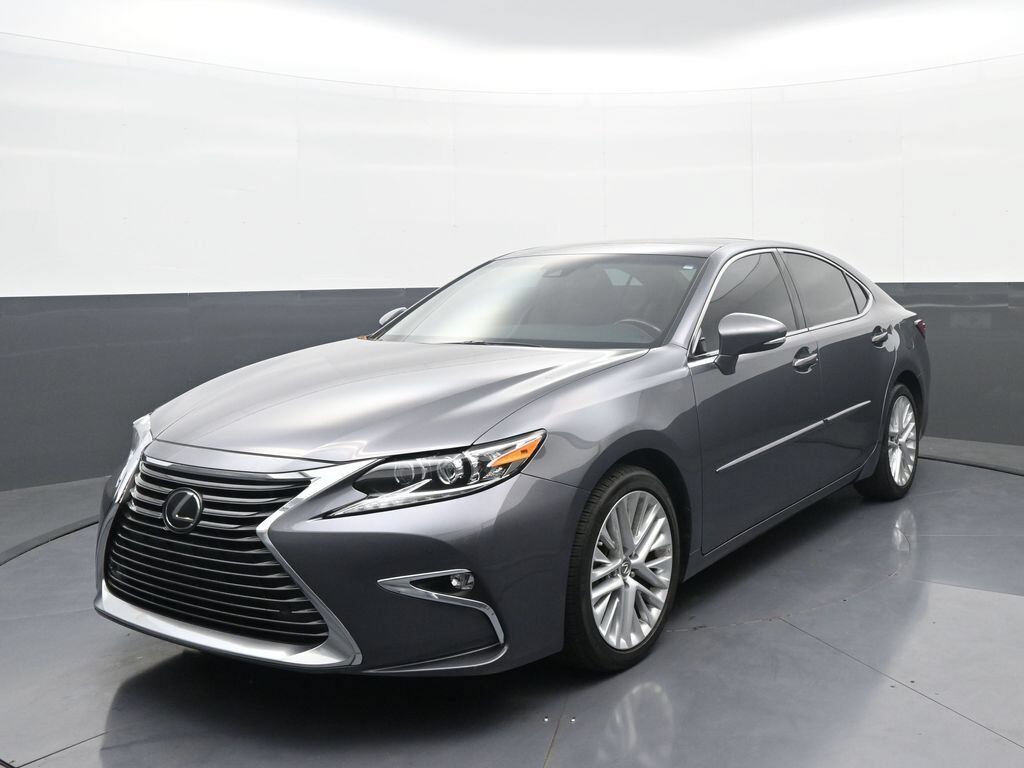 2018 LEXUS ES