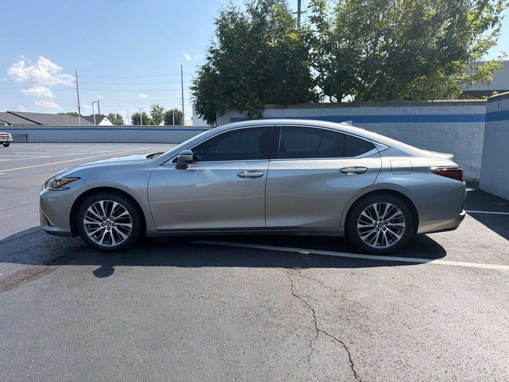 2020 Lexus ES