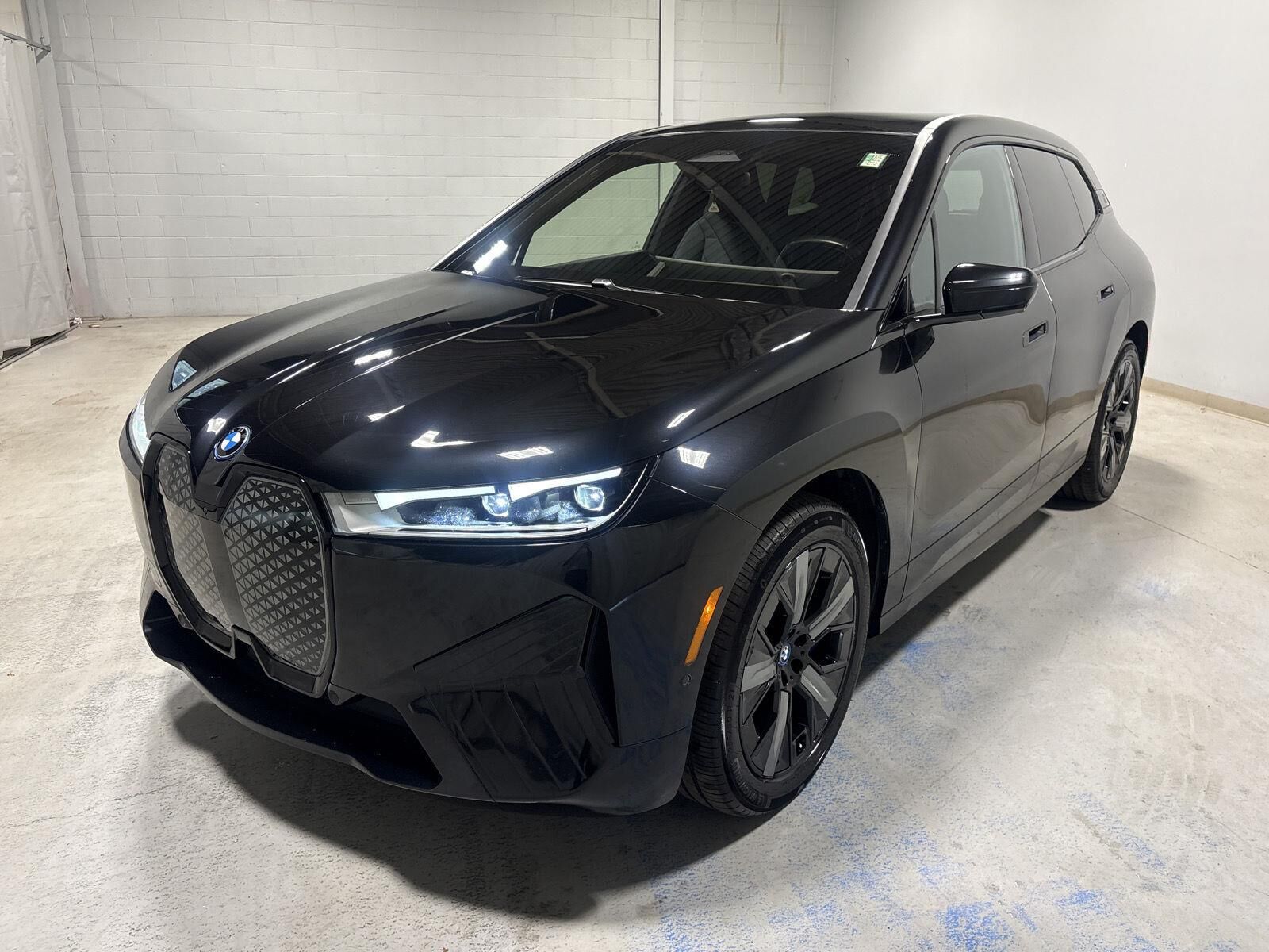 2024 BMW ix