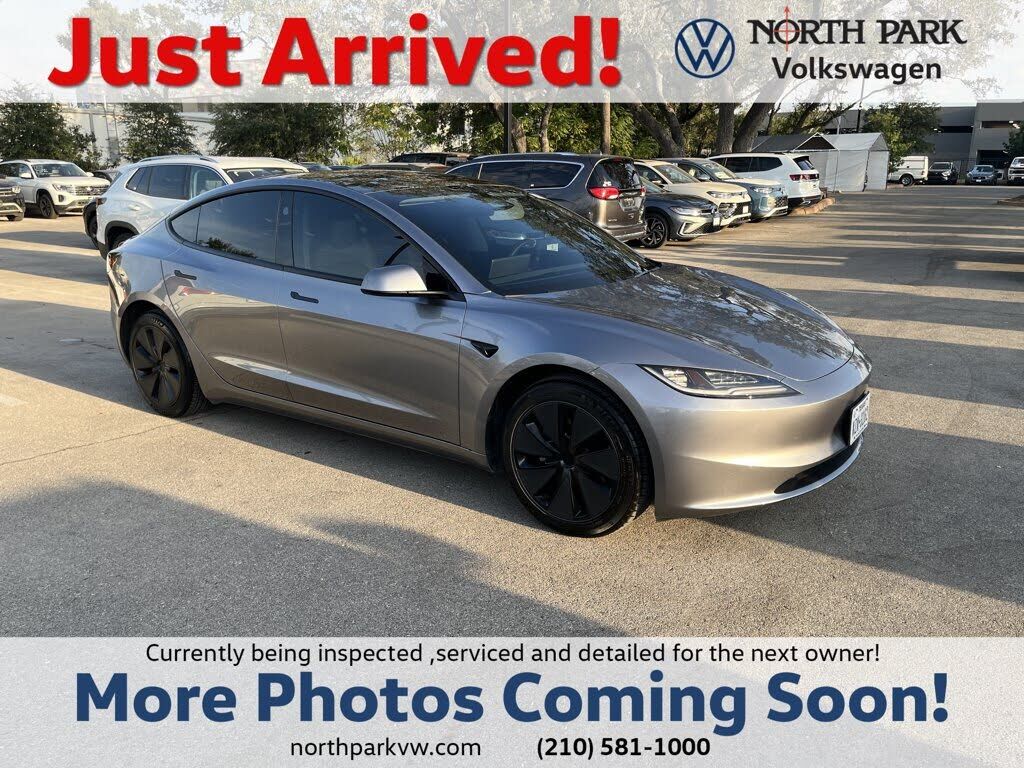 2026 TESLA Model 3