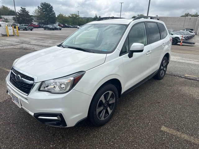 2017 SUBARU Forester