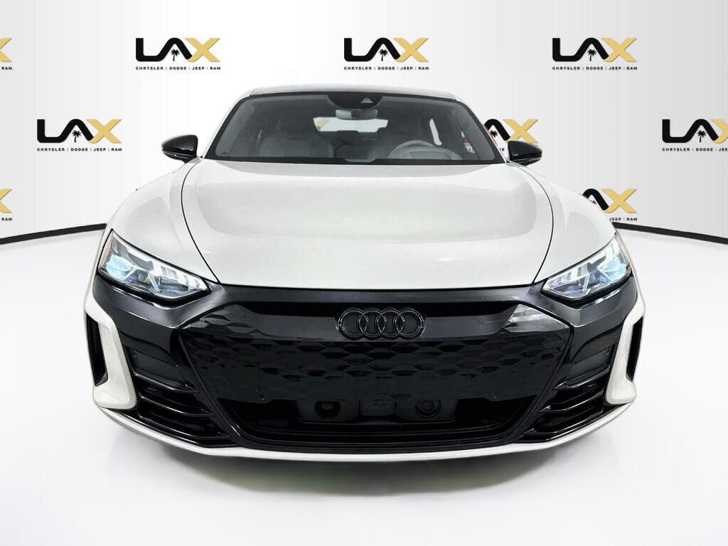 2022 Audi e-tron