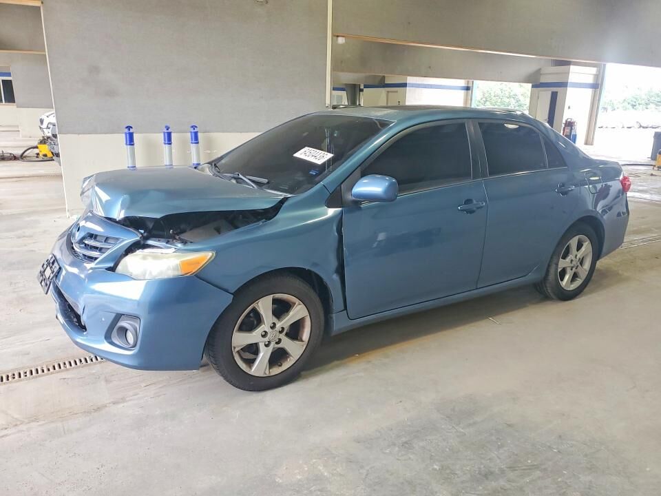 2013 TOYOTA Corolla