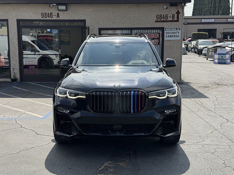 2022 BMW X7