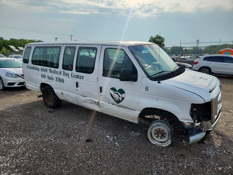 2013 FORD E-350