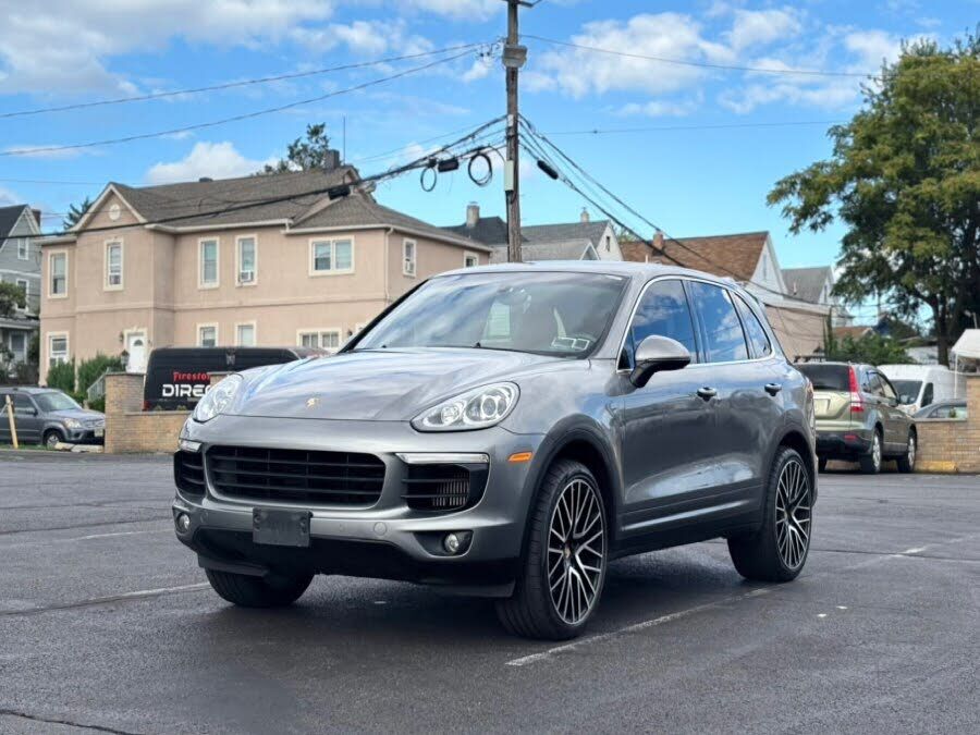 2016 PORSCHE Cayenne