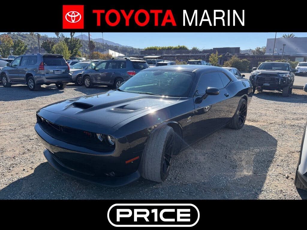 2019 DODGE Challenger