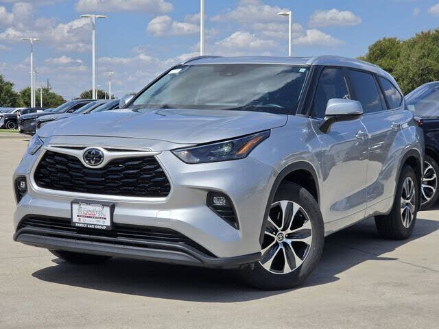 2023 TOYOTA Highlander