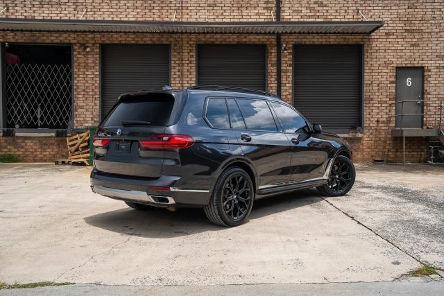 2020 BMW X7