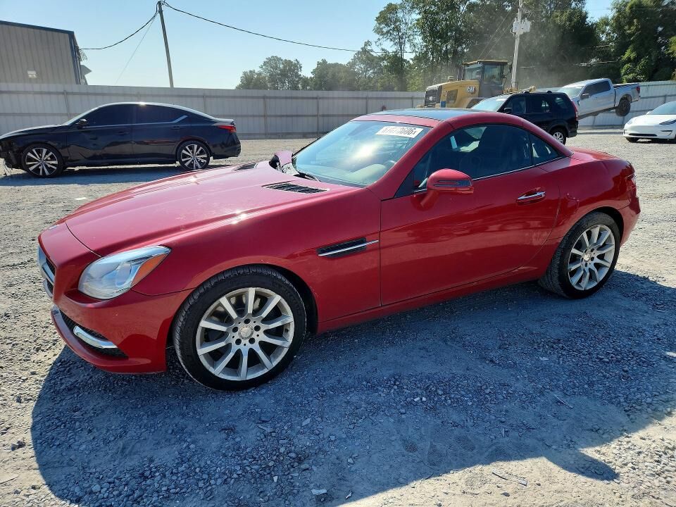 2016 MERCEDES-BENZ SLK-Class