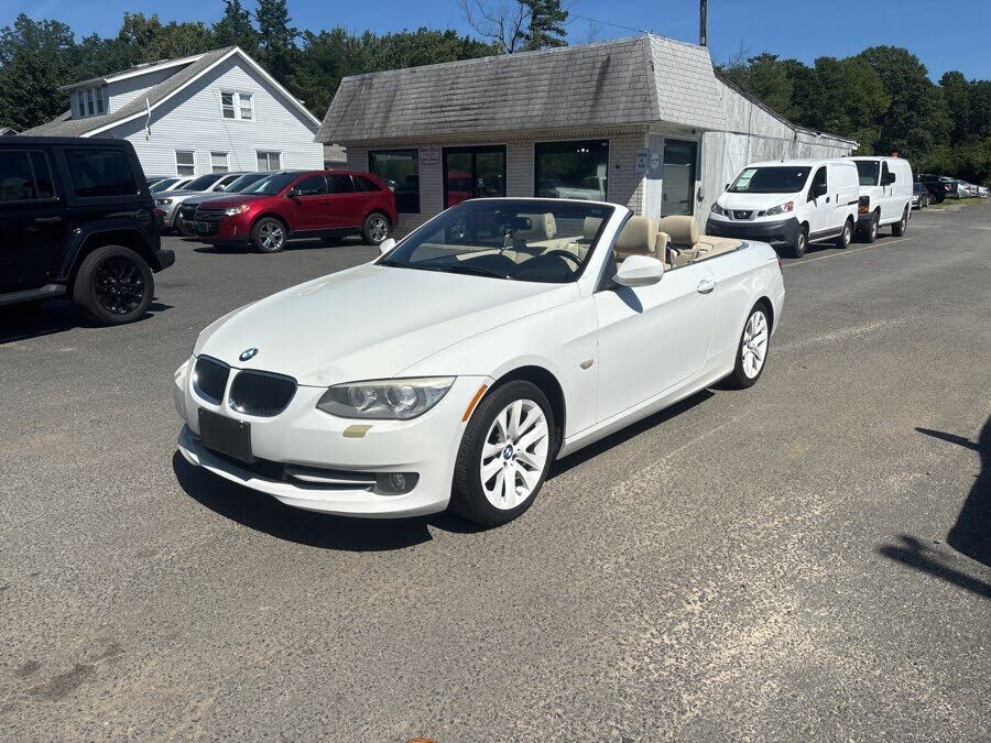2011 BMW 3 Series