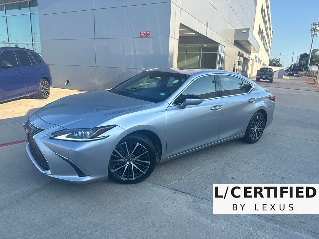 2023 LEXUS ES