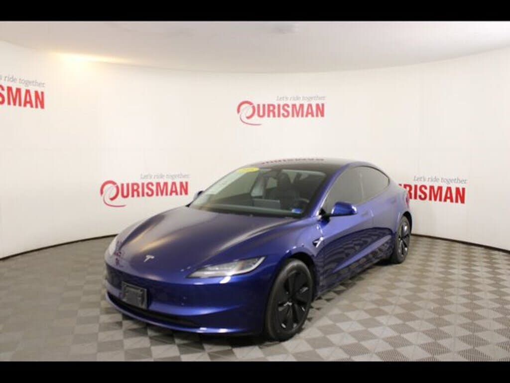 2025 TESLA Model 3