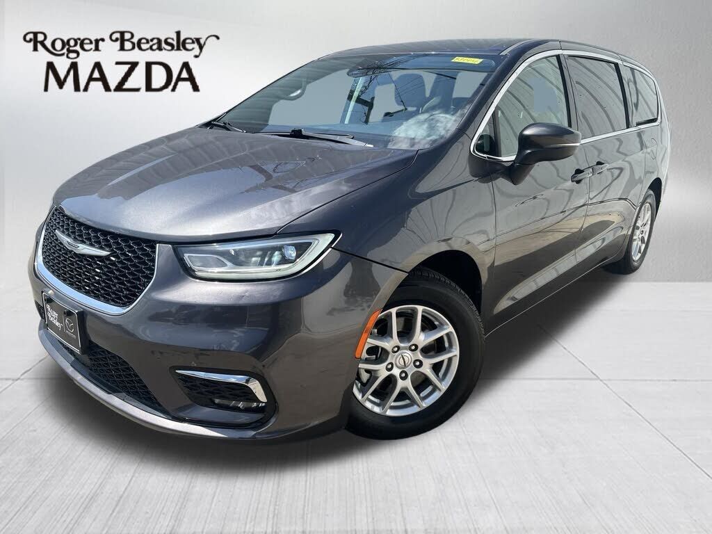 2023 CHRYSLER Pacifica