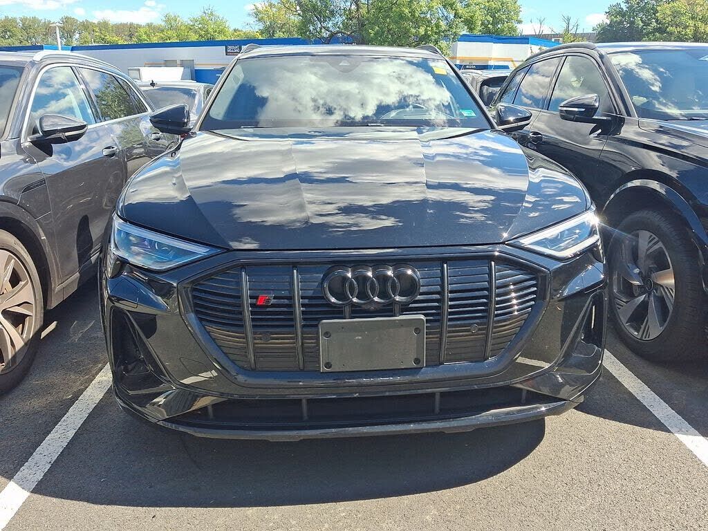 2023 Audi e-tron