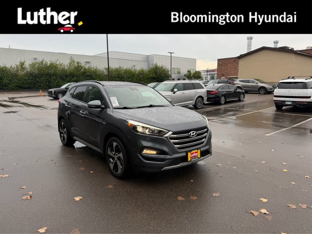 2017 HYUNDAI Tucson