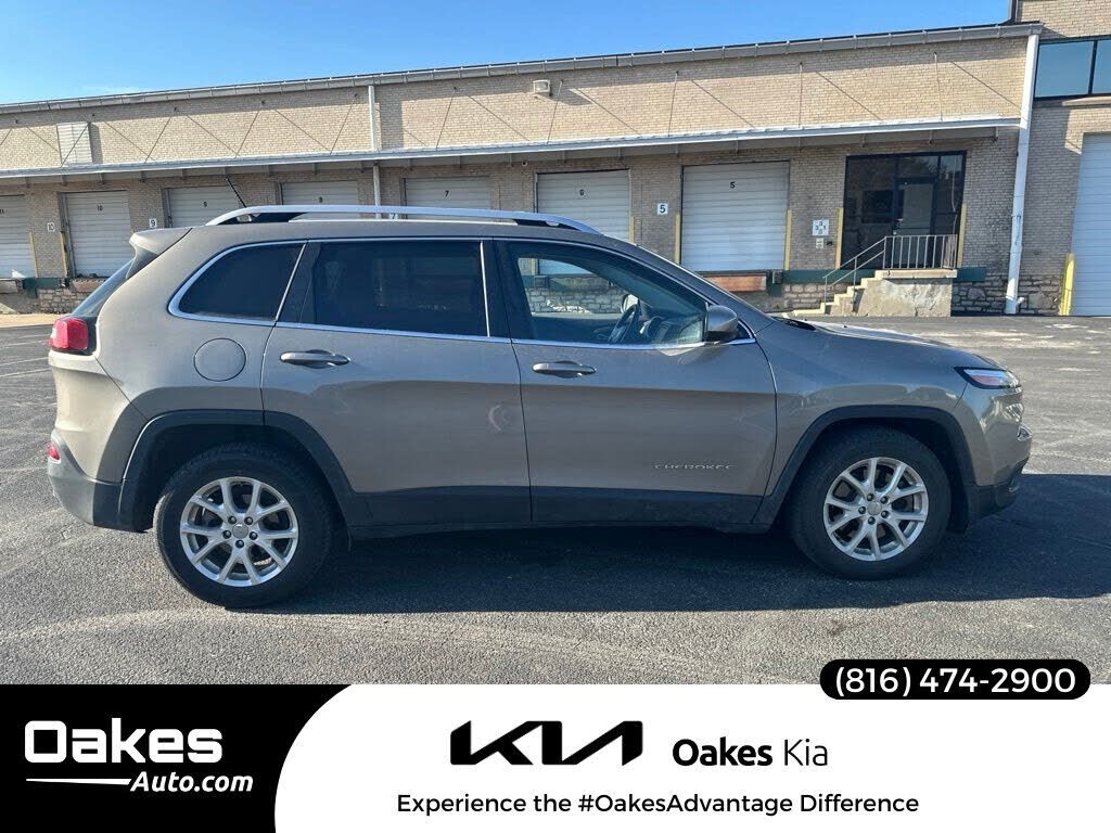 2017 JEEP Cherokee