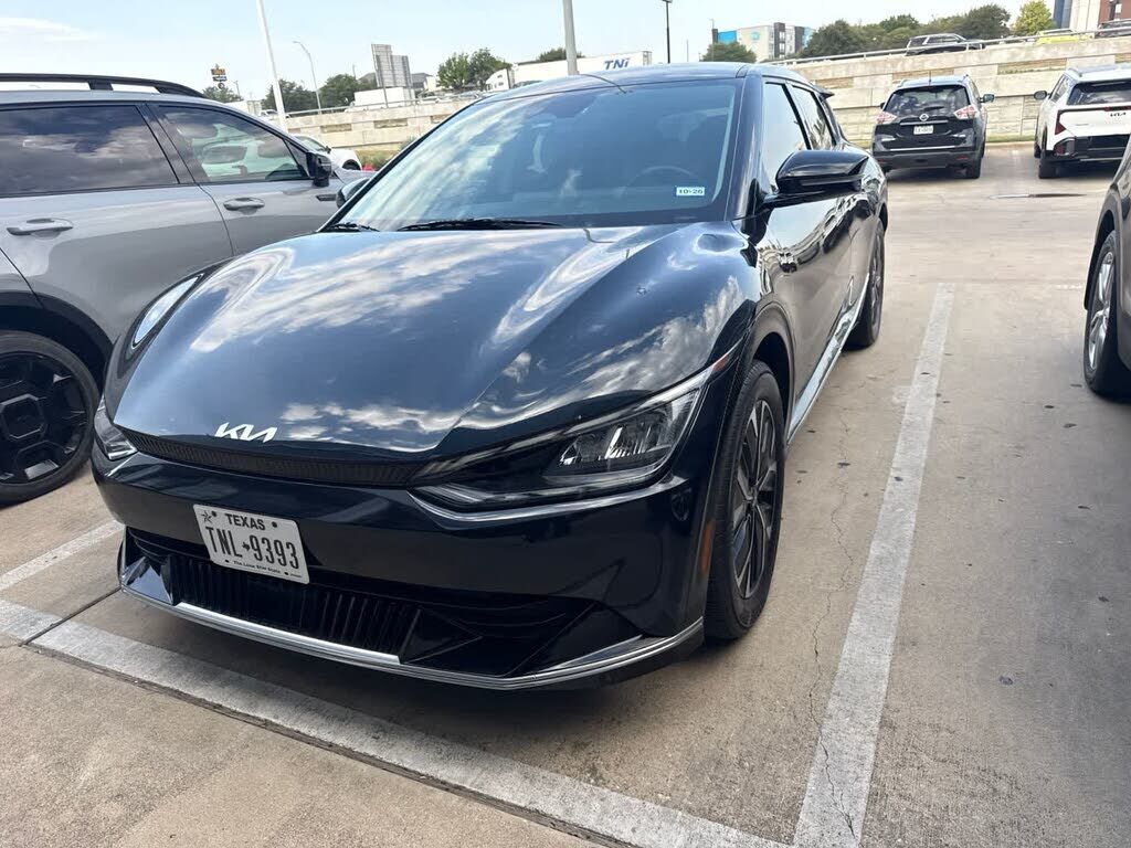 2023 KIA EV6