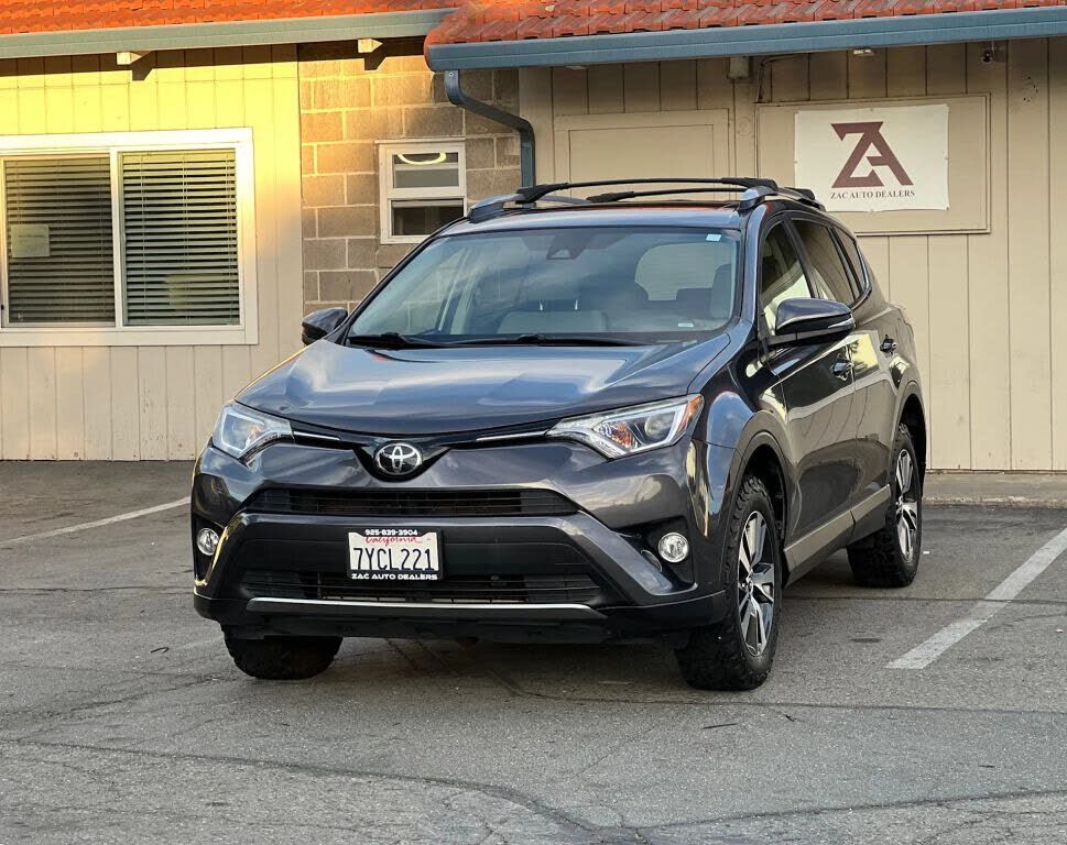 2017 TOYOTA RAV4