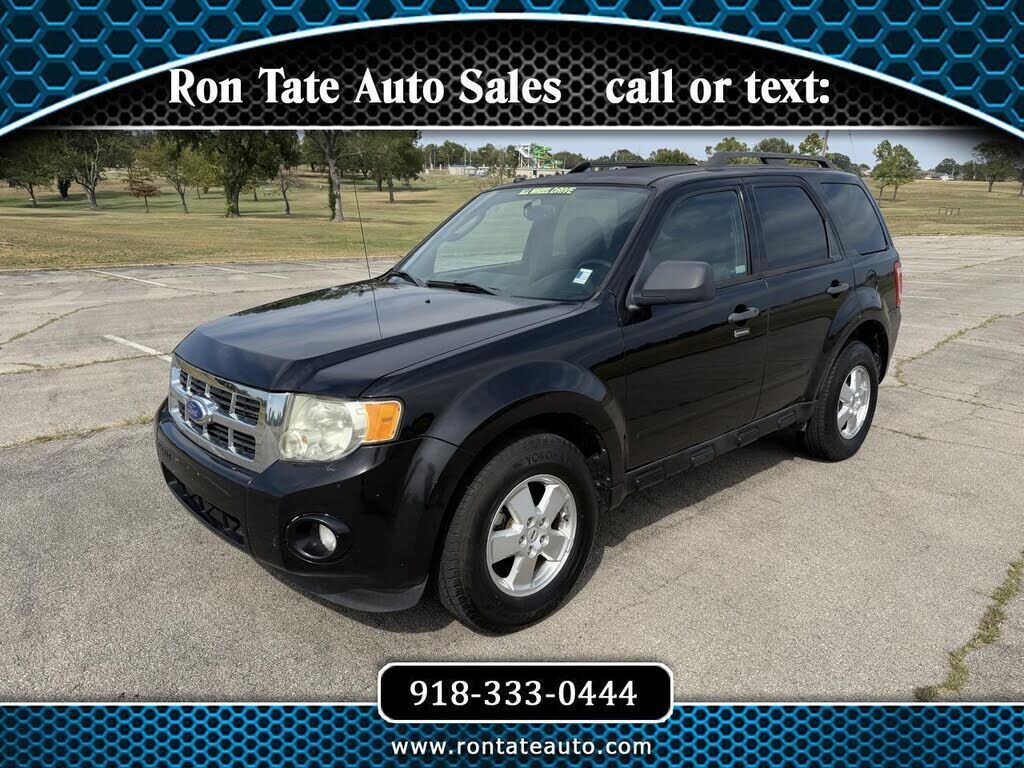 2011 FORD Escape