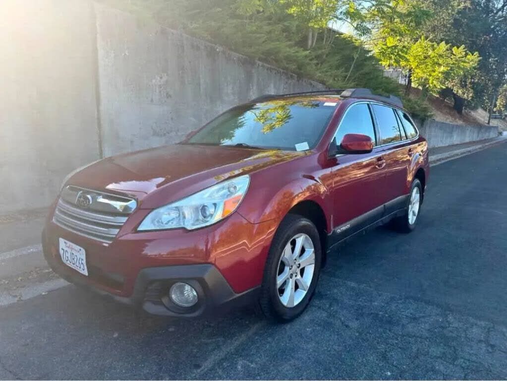 2014 SUBARU Outback