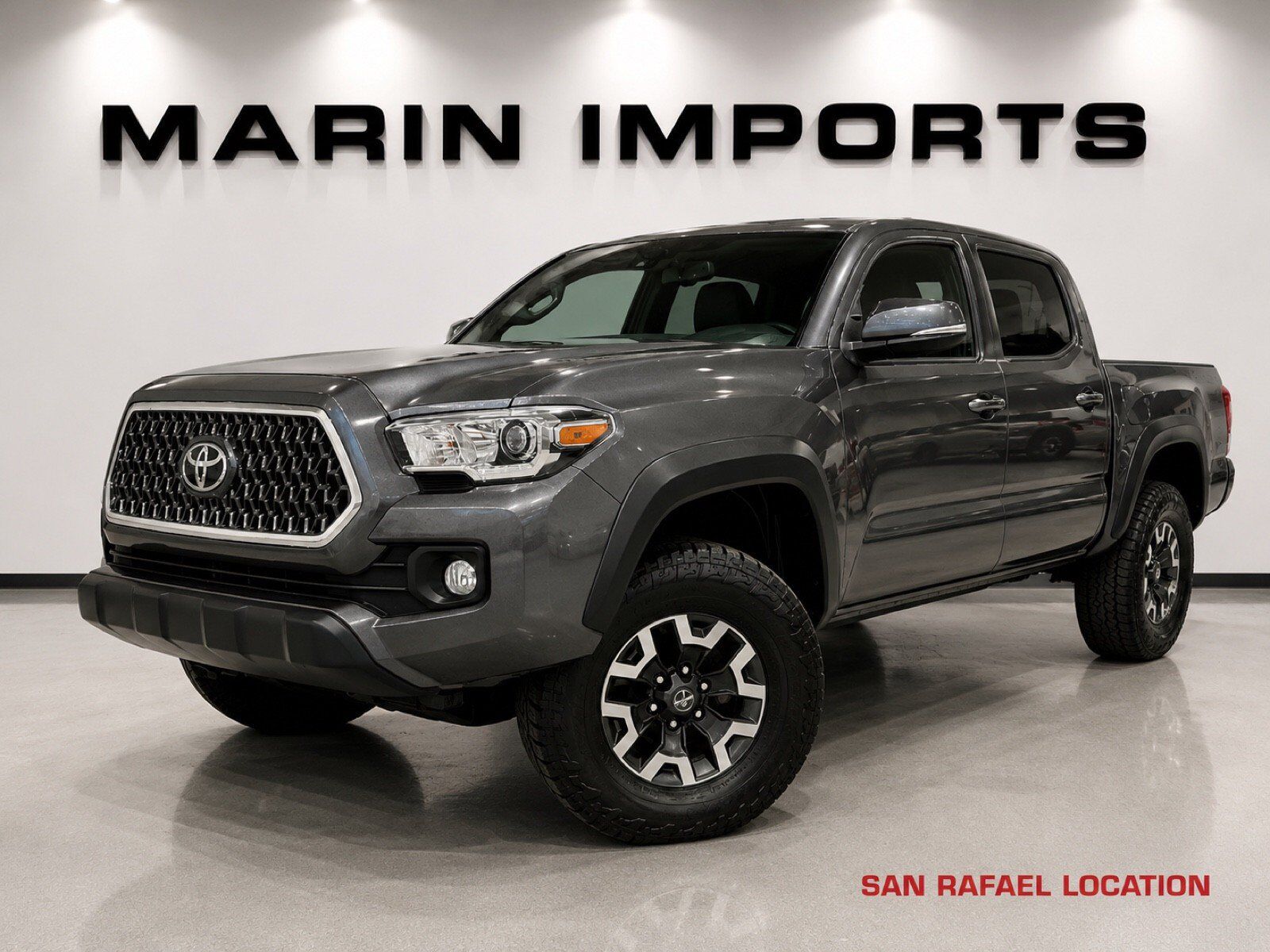 2019 TOYOTA Tacoma