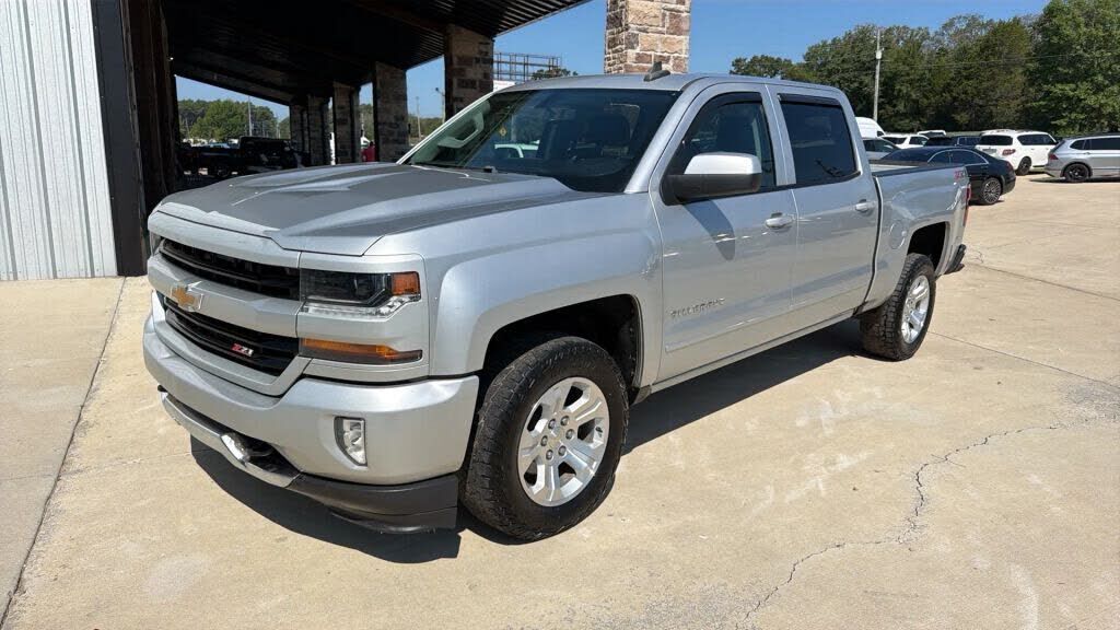 2018 CHEVROLET Silverado