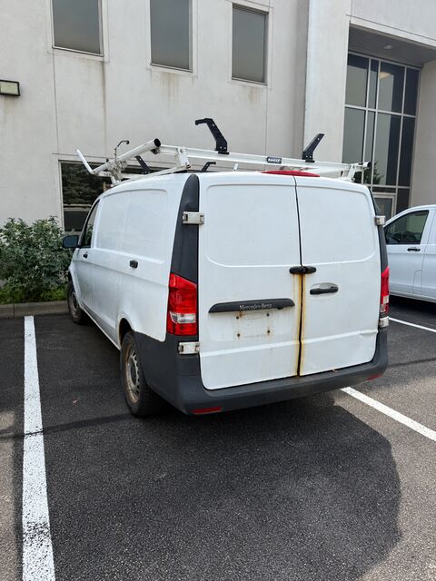 2021 Mercedes-Benz METRIS