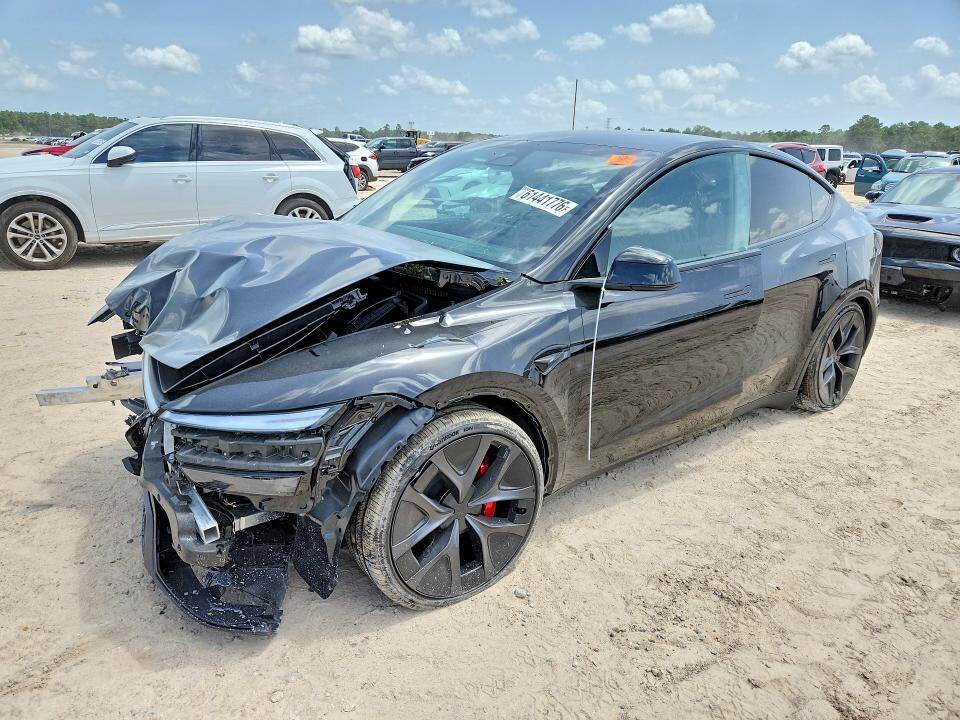 2026 TESLA Model Y