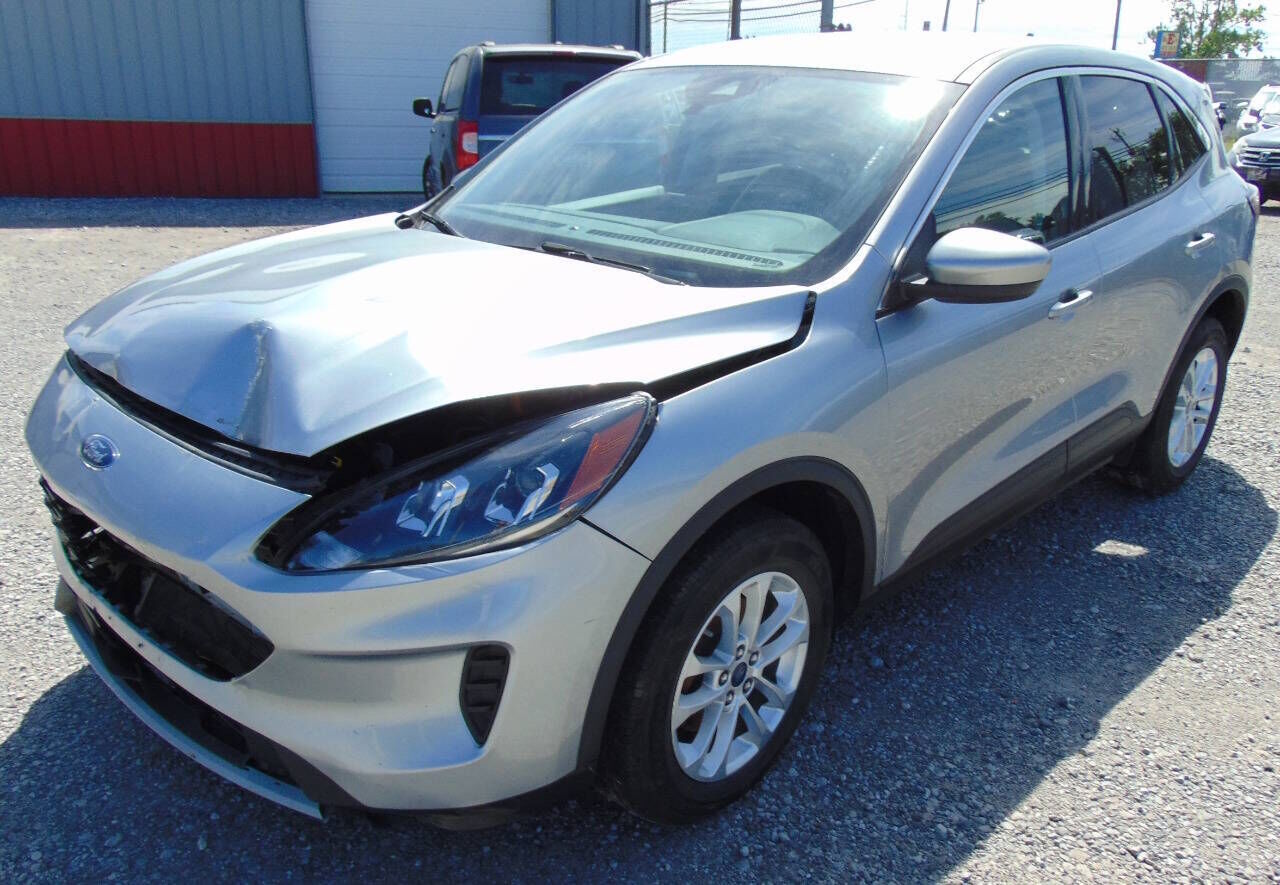 2021 FORD Escape
