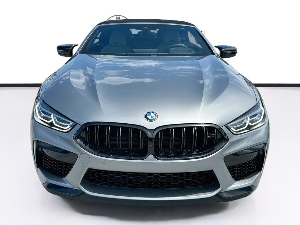 2025 BMW M8