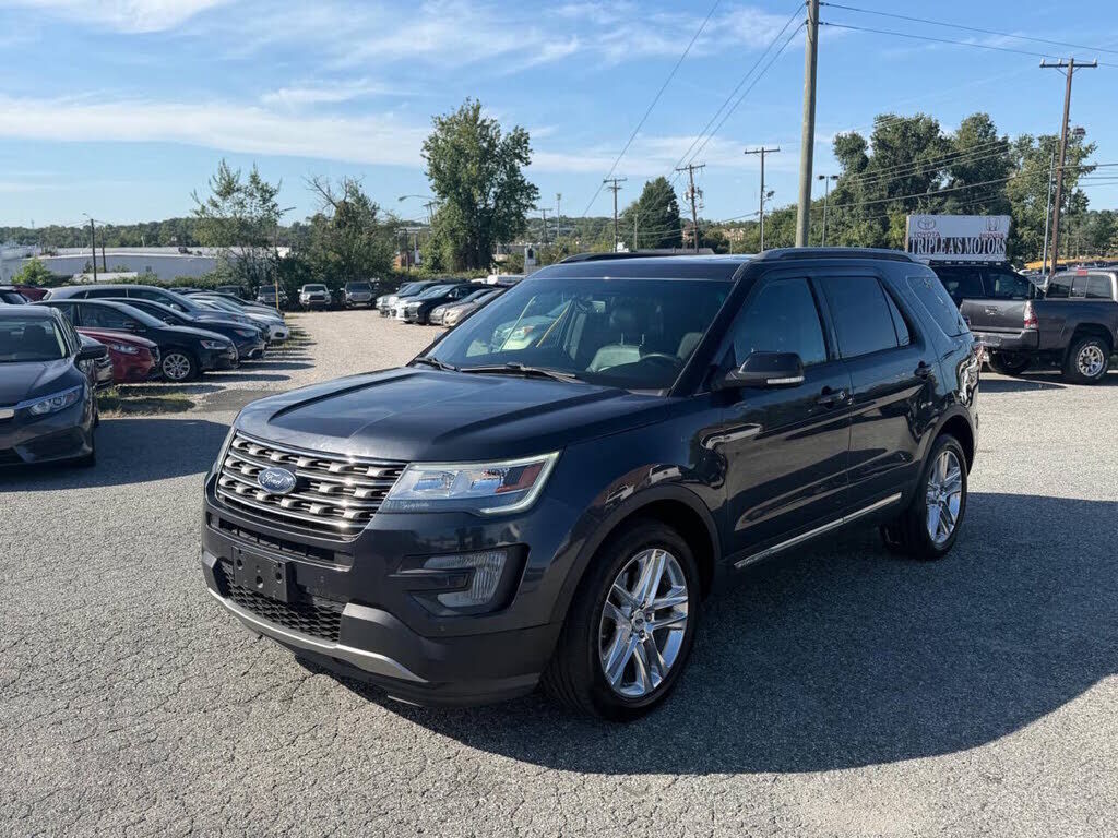 2017 FORD Explorer