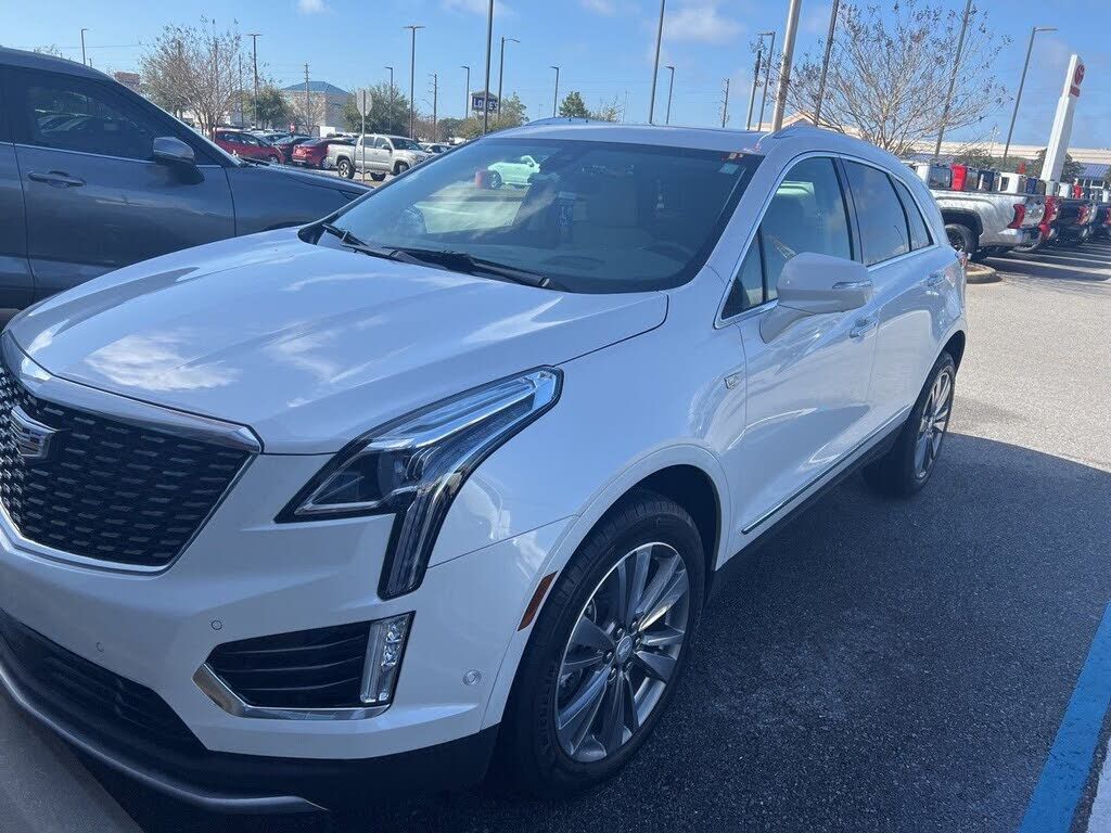 2022 CADILLAC XT5