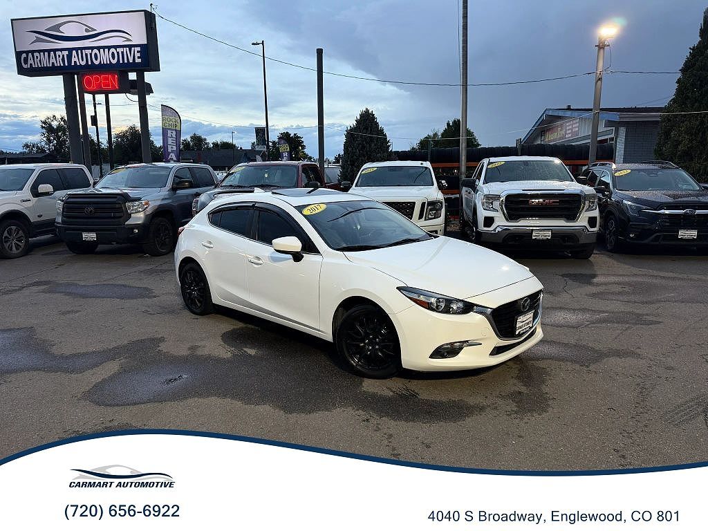 2017 MAZDA Mazda3