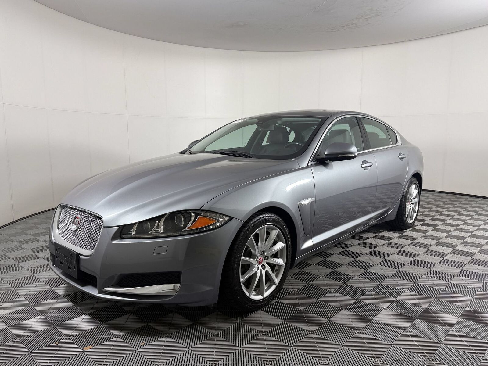 2014 JAGUAR XF