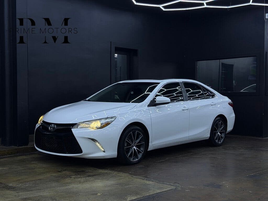 2016 TOYOTA Camry