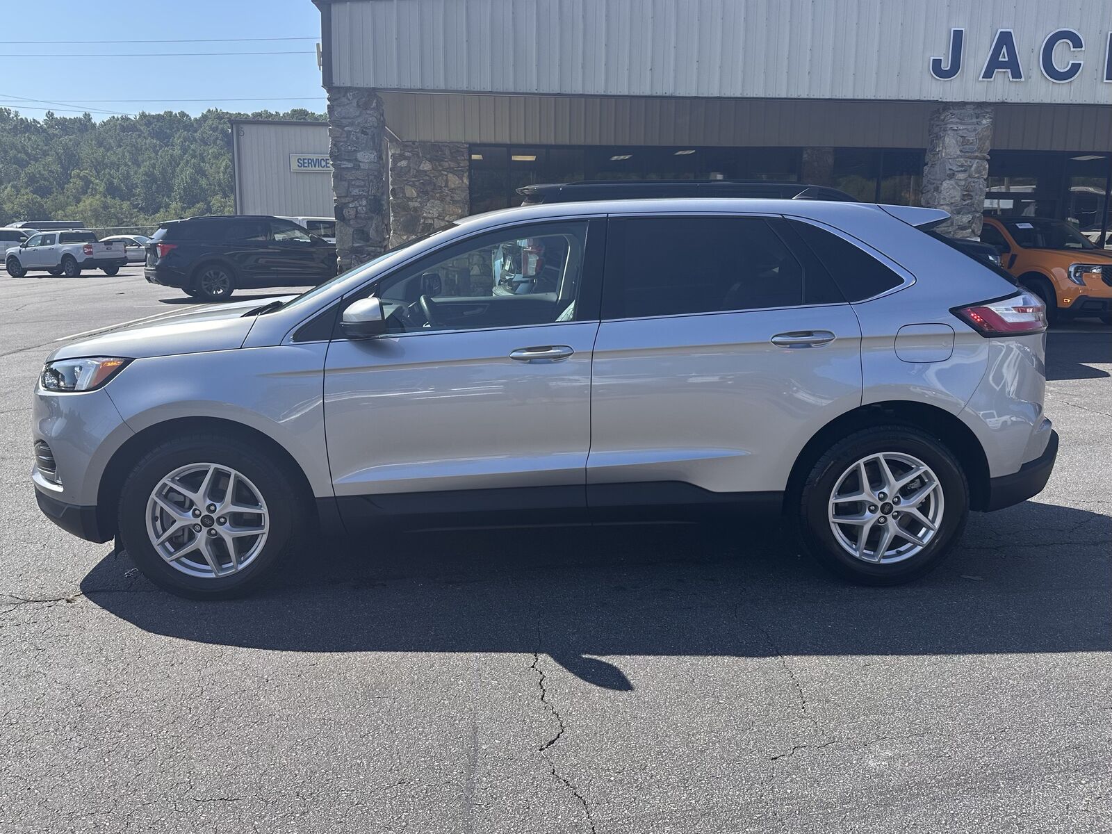 2023 FORD Edge