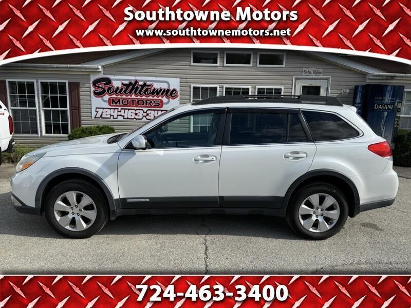 2012 SUBARU Outback
